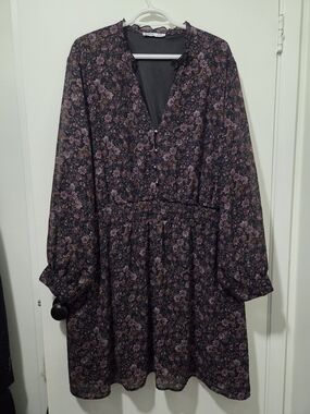 Devoted long-sleeve dark floral print Maxi dress 4X